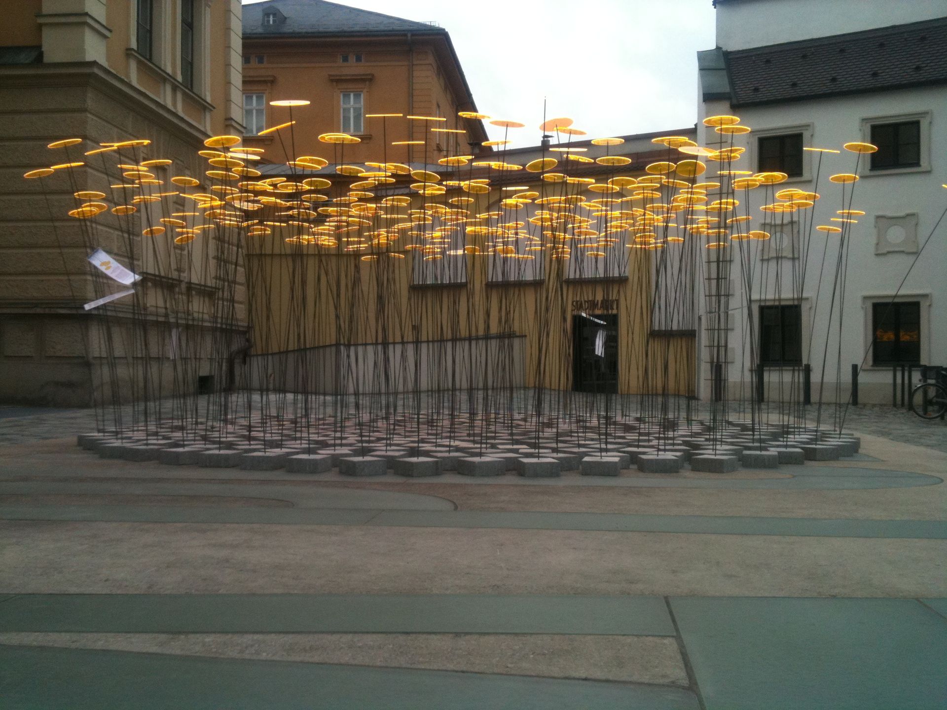 large sun lights with yellow colors